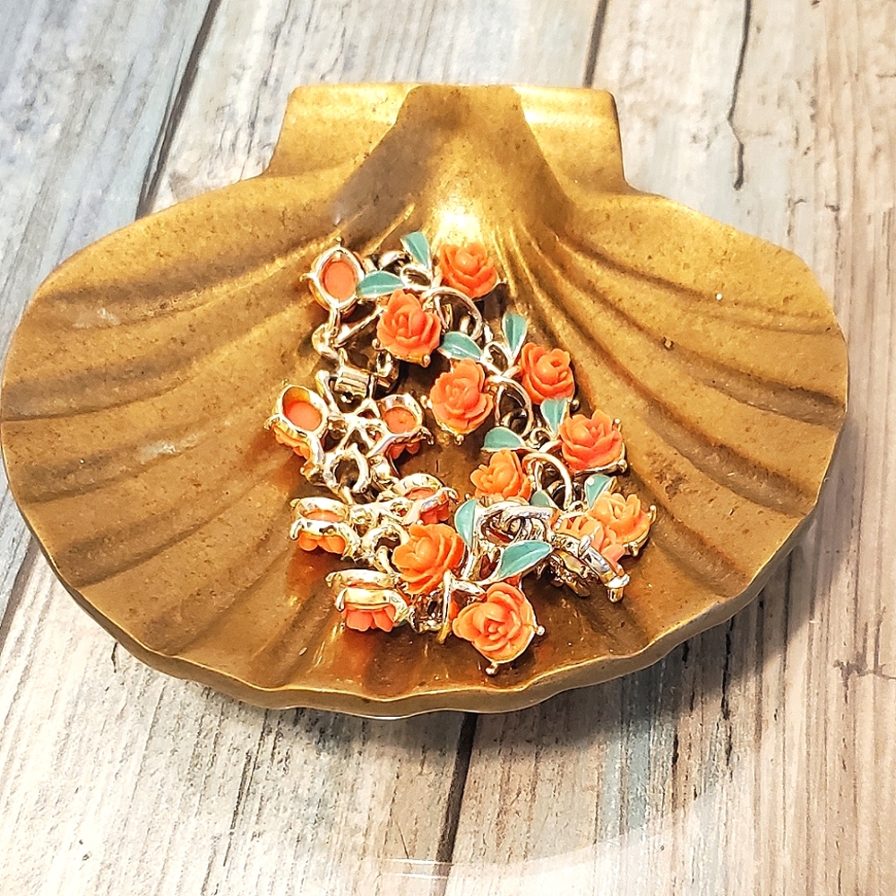 Beautiful orange rose bracelet